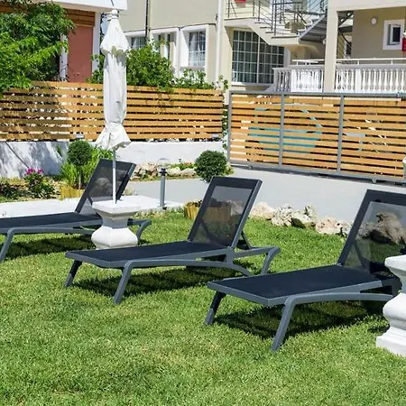 48 By Zante Plaza * Λαγανάς